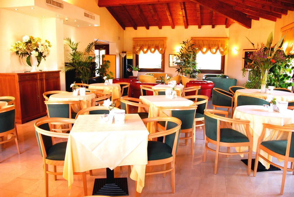 Vigonovo  Hotel Luna מראה חיצוני תמונה